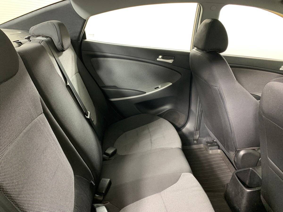 Hyundai Solaris 2012 года с пробегом. Фото: #16