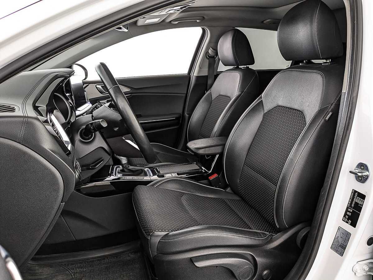 Kia Ceed 2019 года с пробегом. Фото: #19