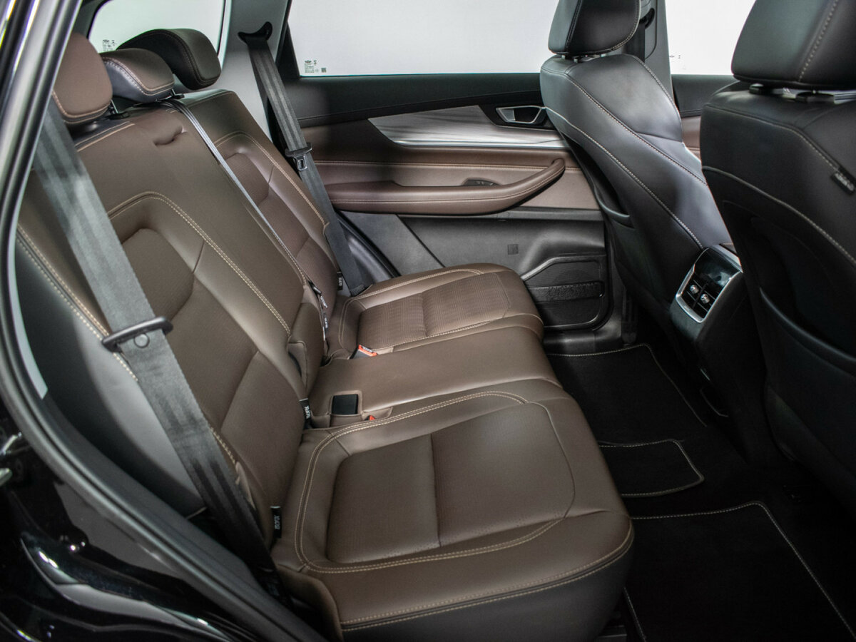 Chery Tiggo 8 Pro 2022 года с пробегом. Фото: #9