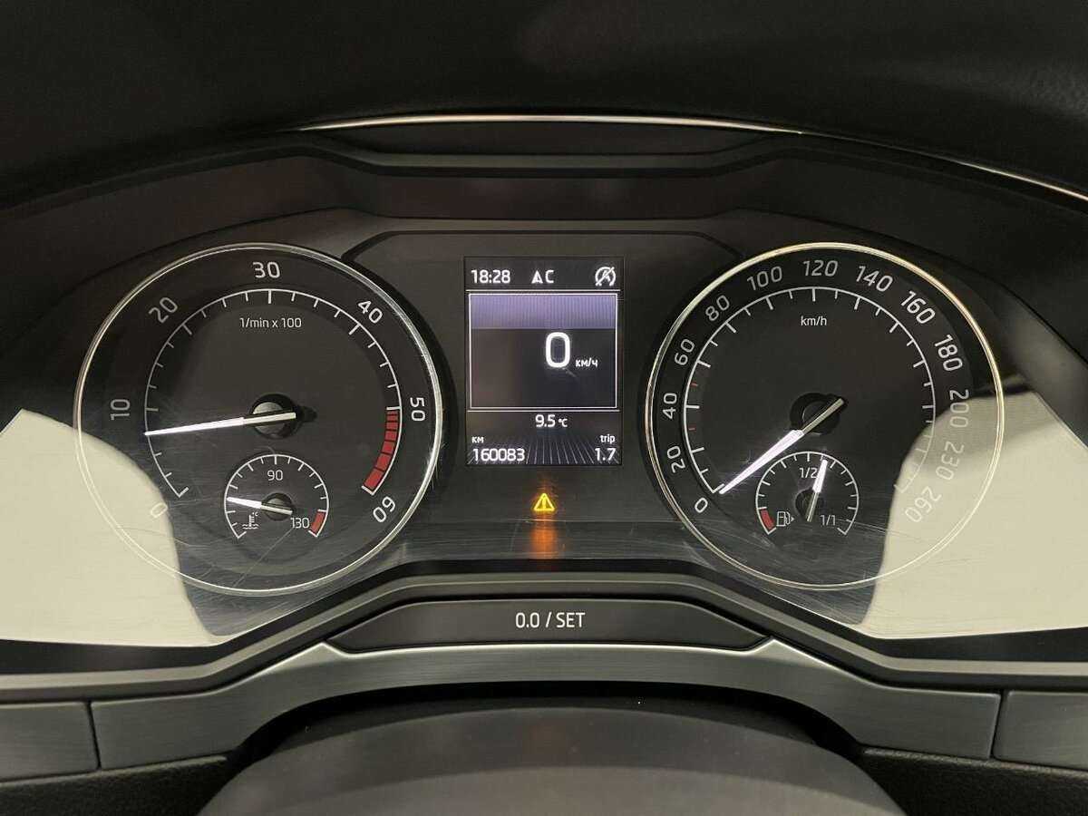 Skoda Superb 2016 года с пробегом. Фото: #9