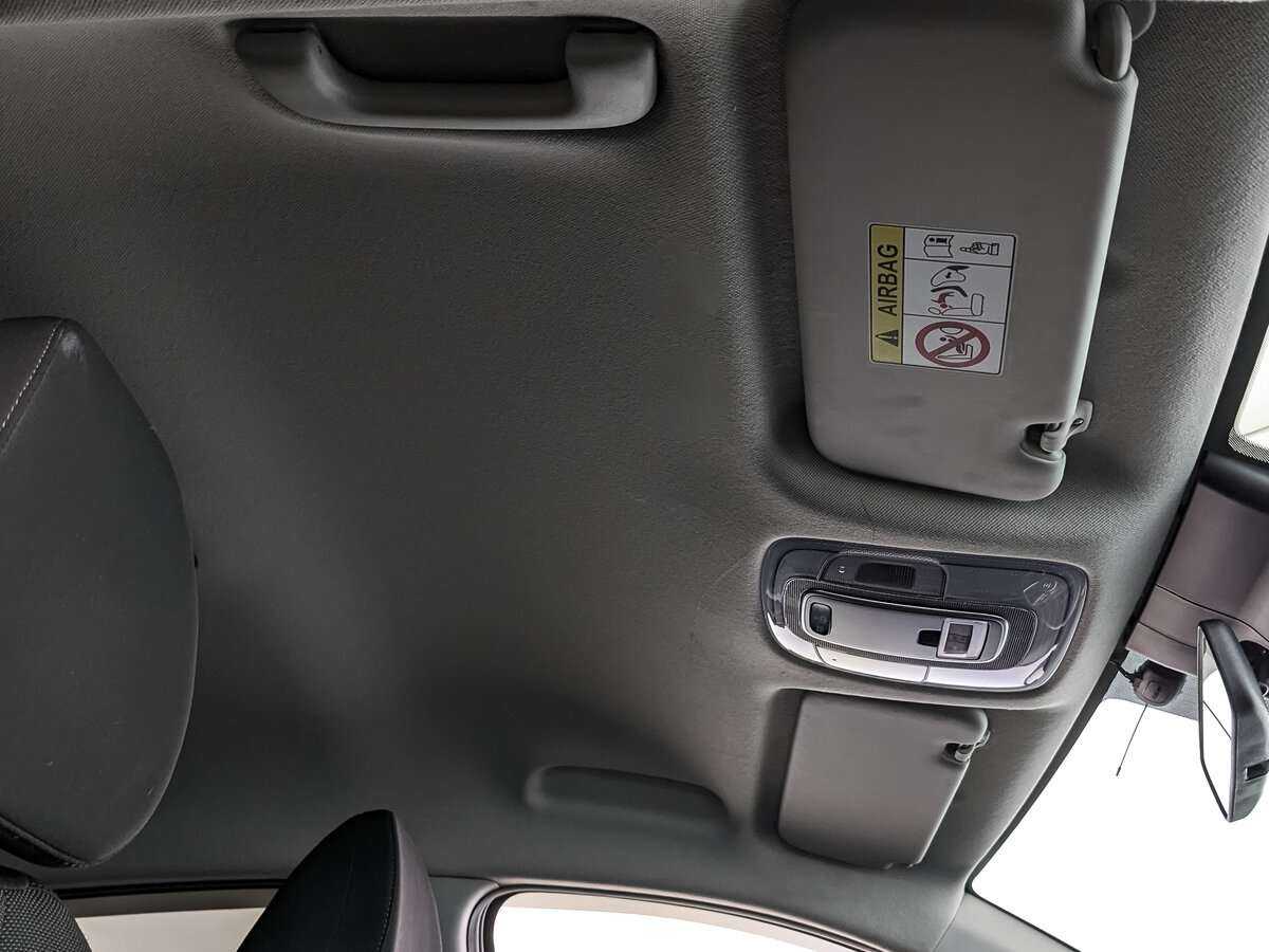 Hyundai Elantra 2021 года с пробегом. Фото: #18