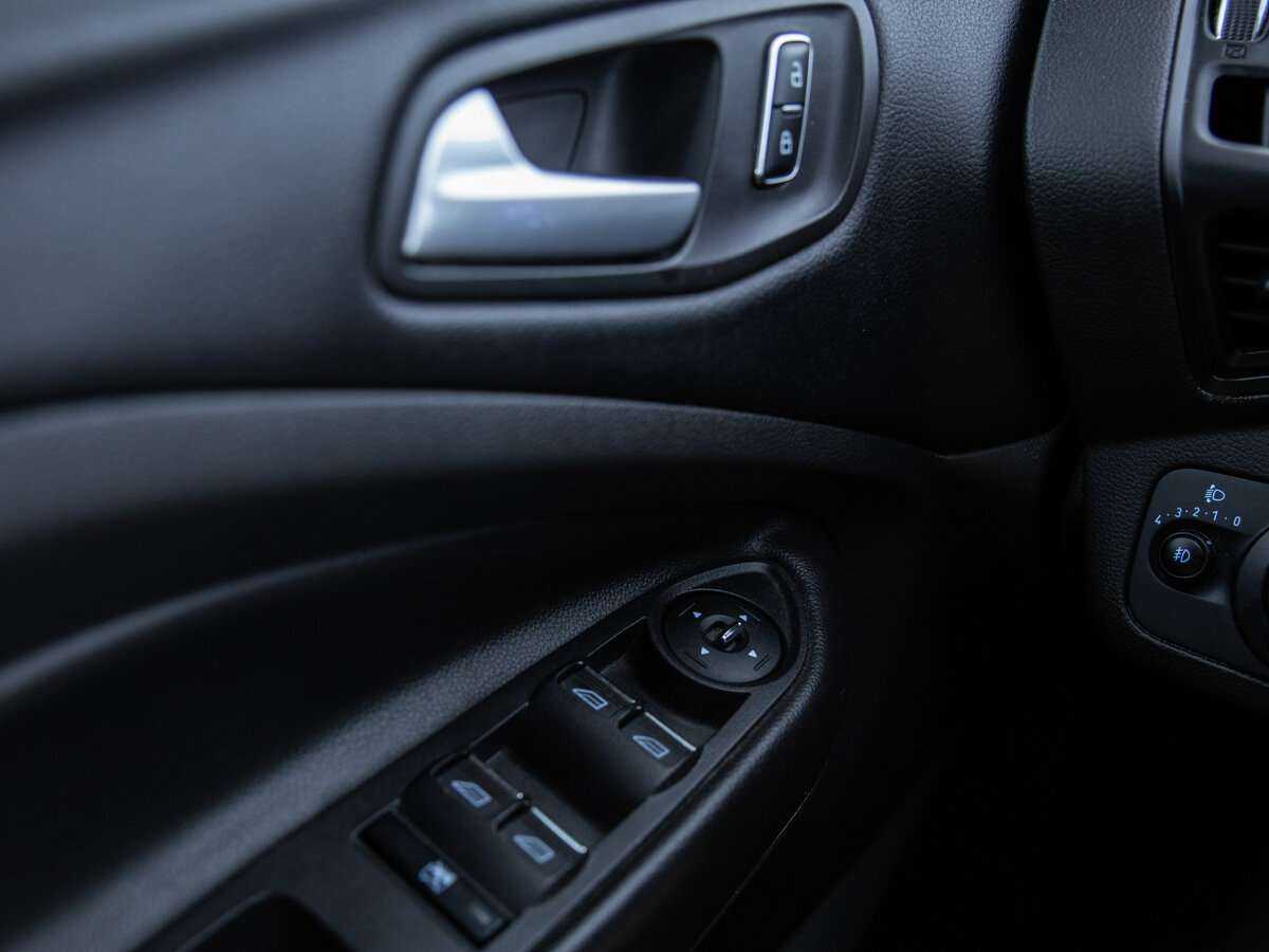 Ford Kuga 2013 года с пробегом. Фото: #18