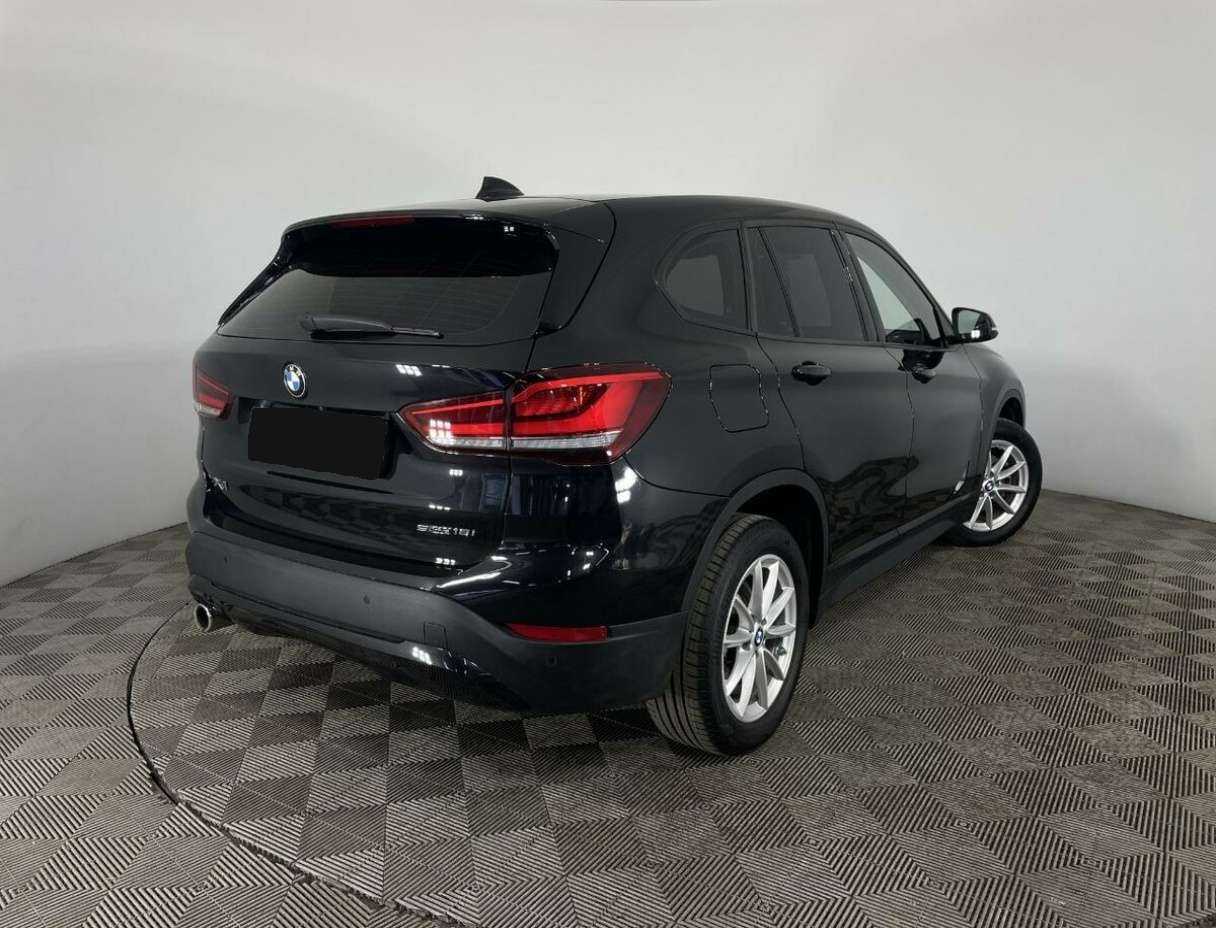 BMW X1 2021 года с пробегом. Фото: #4