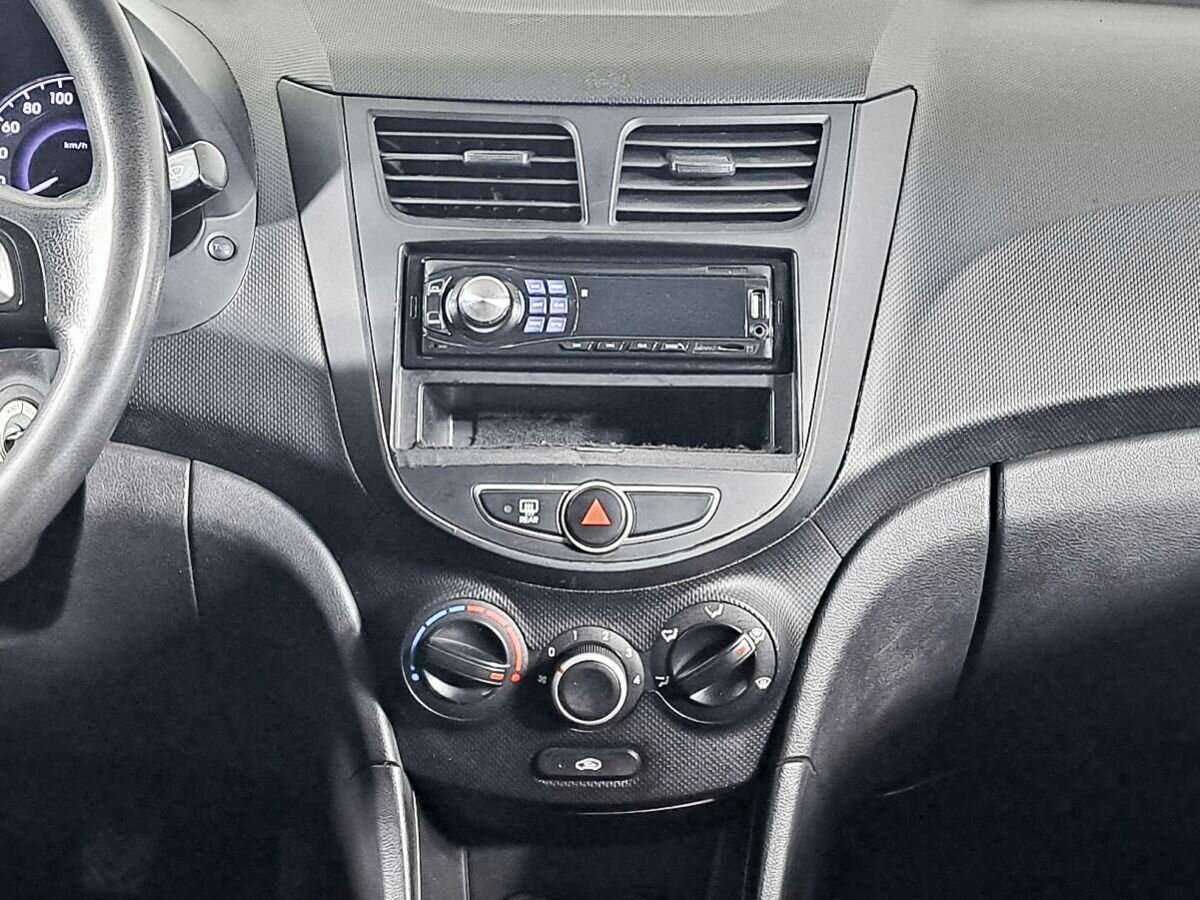 Hyundai Solaris 2012 года с пробегом. Фото: #10