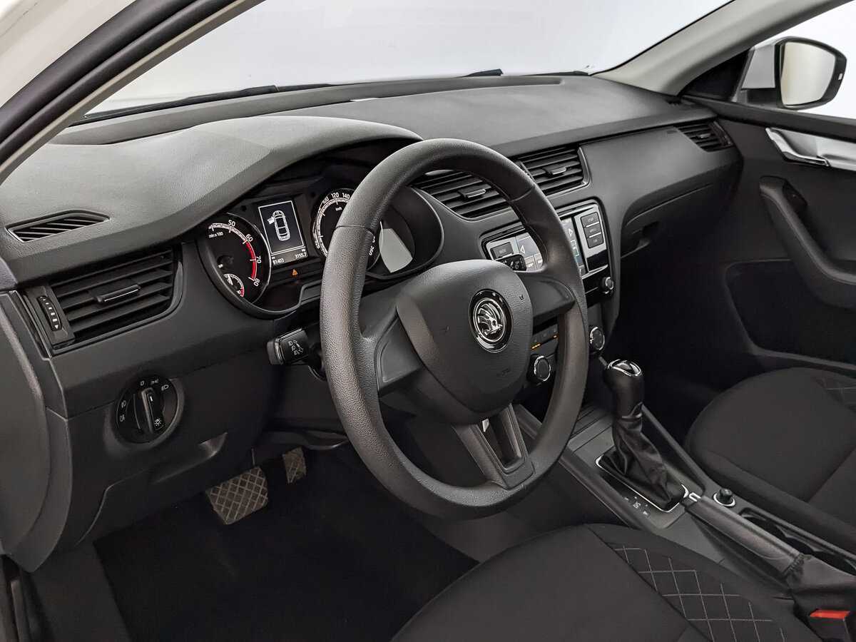 Skoda Octavia 2019 года с пробегом. Фото: #14