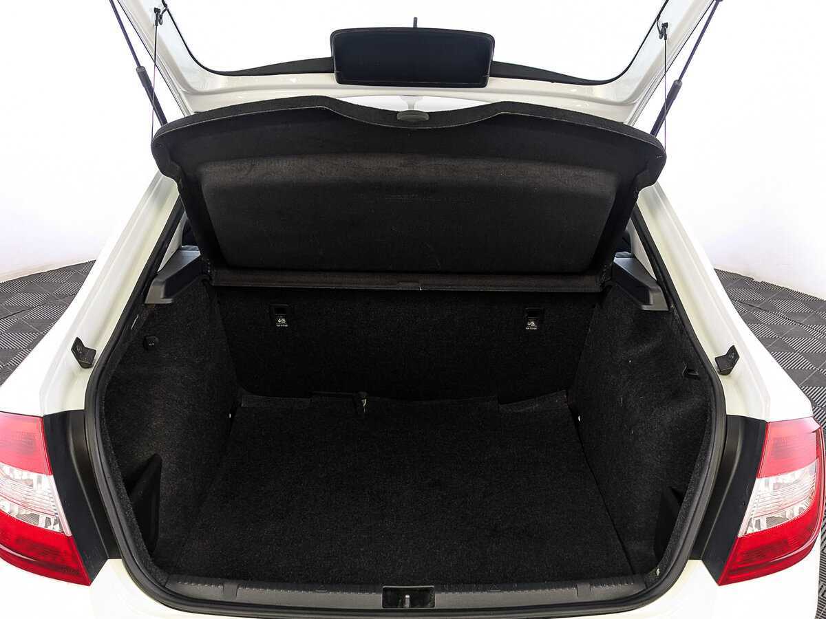 Skoda Rapid 2017 года с пробегом. Фото: #9