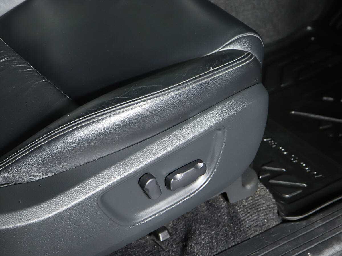 Mitsubishi Pajero Sport 2018 года с пробегом. Фото: #15