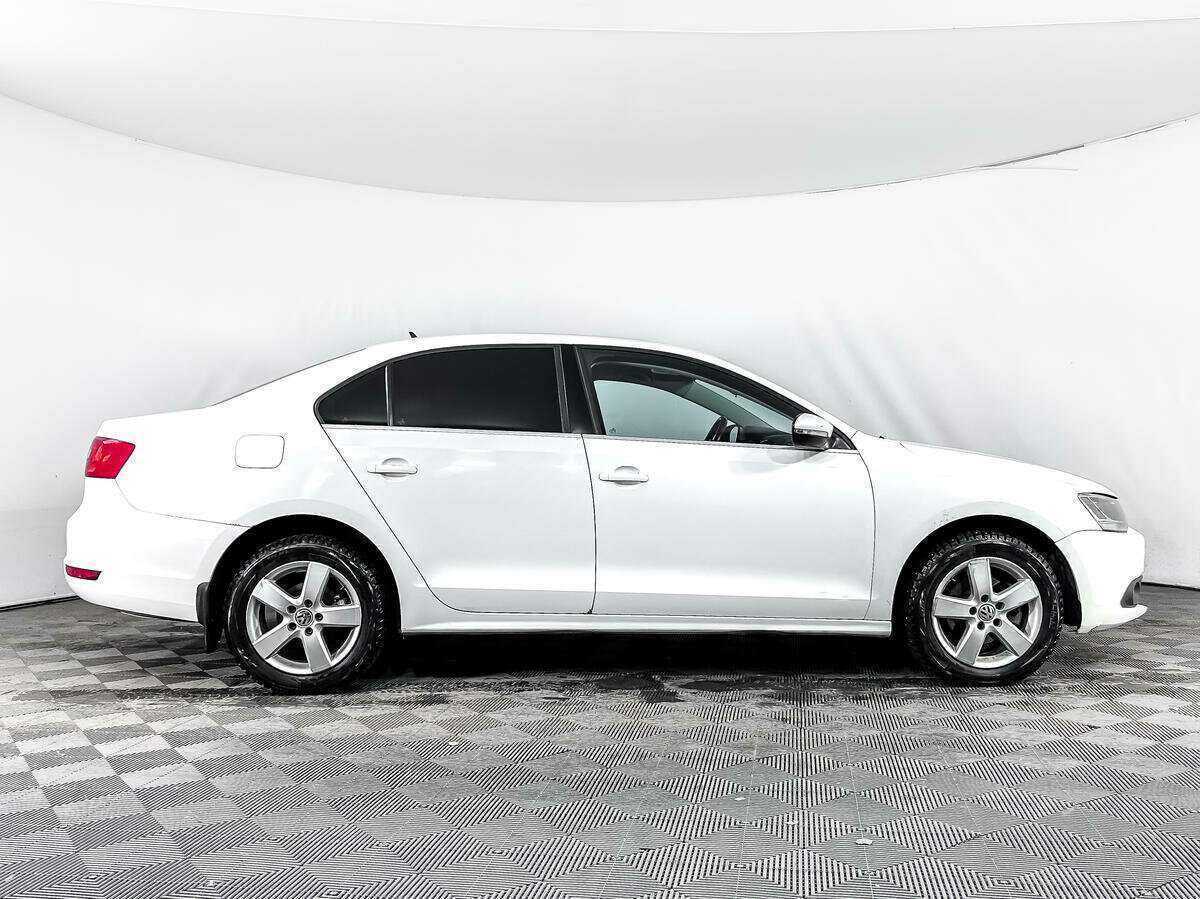 Volkswagen Jetta 2013 года с пробегом. Фото: #3