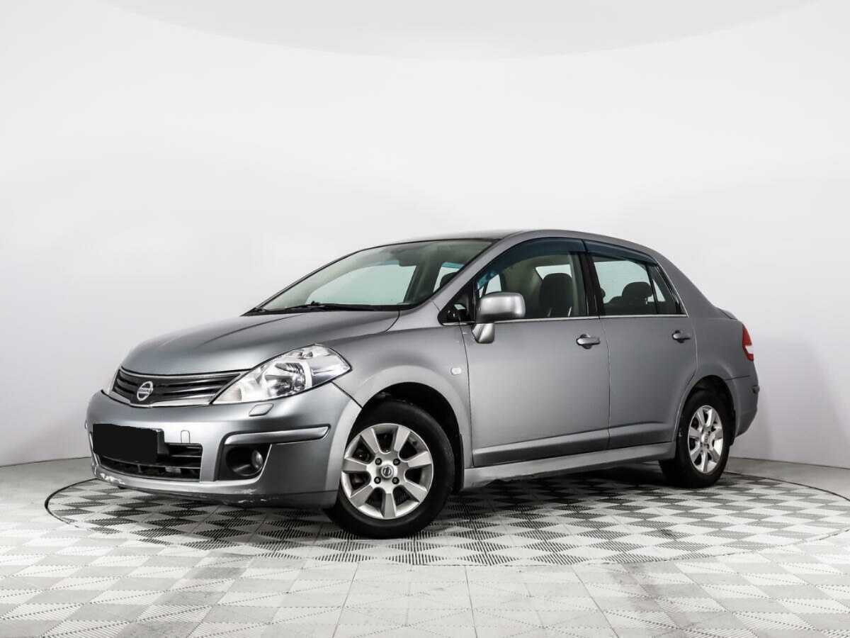 Nissan Tiida 2012 года с пробегом. Посмотреть фото