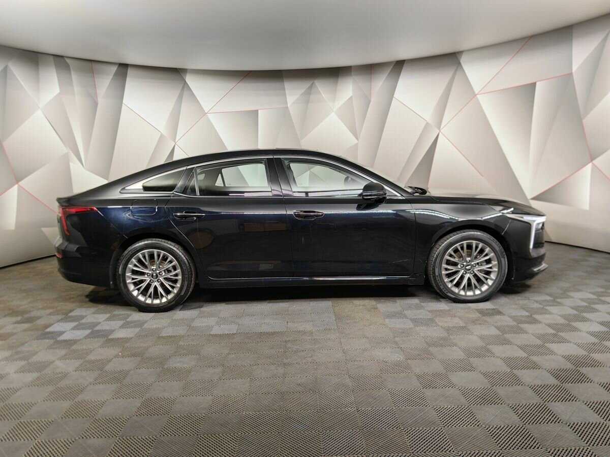 FAW Bestune B70 2023 года с пробегом. Фото: #5