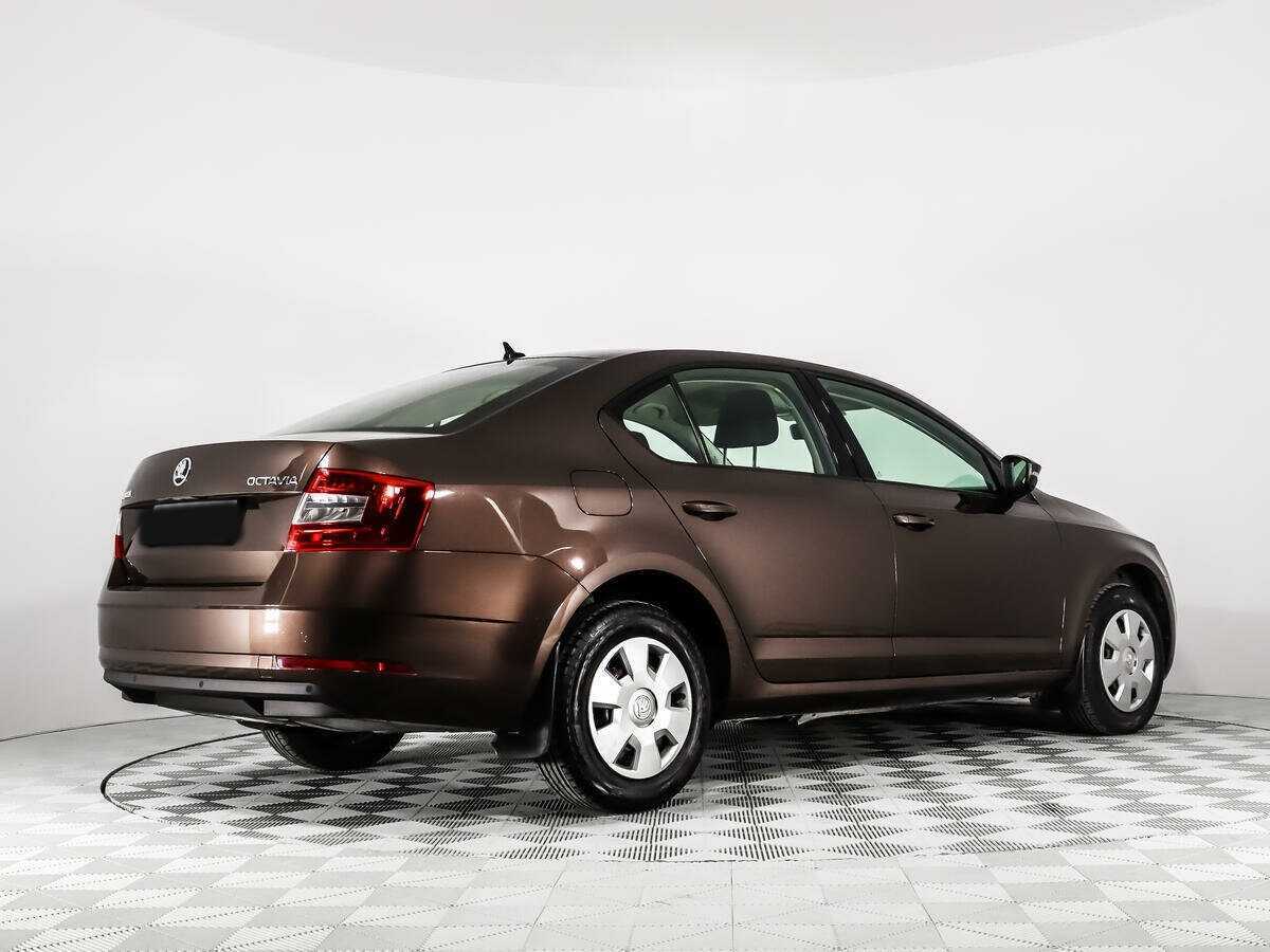 Skoda Octavia 2017 года с пробегом. Фото: #4