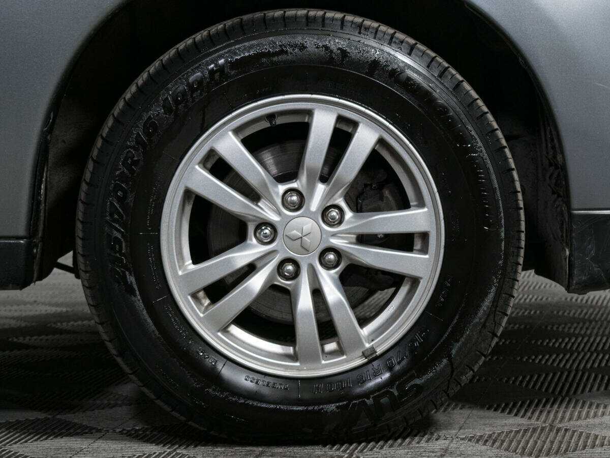 Mitsubishi Outlander 2012 года с пробегом. Фото: #16