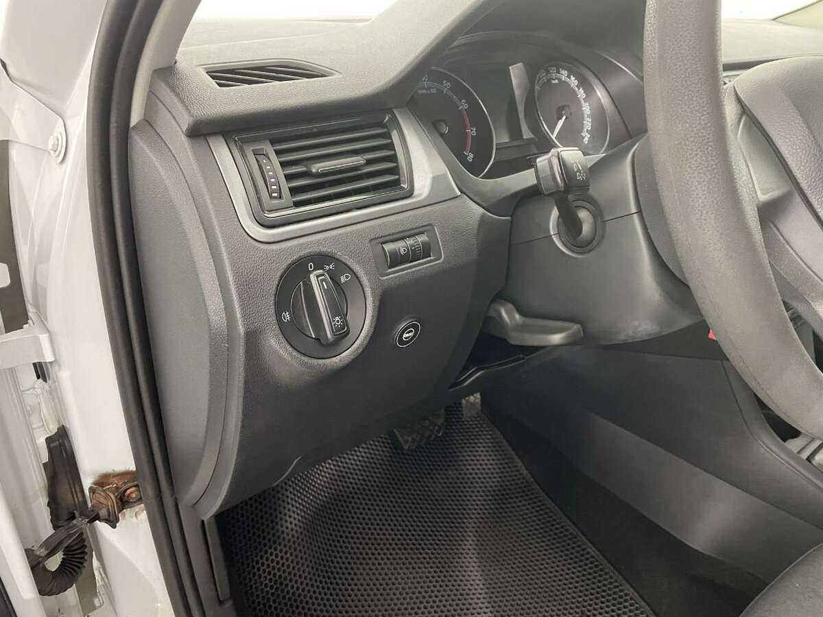 Skoda Rapid 2019 года с пробегом. Фото: #8