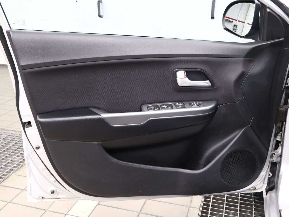 Kia Rio 2015 года с пробегом. Фото: #4