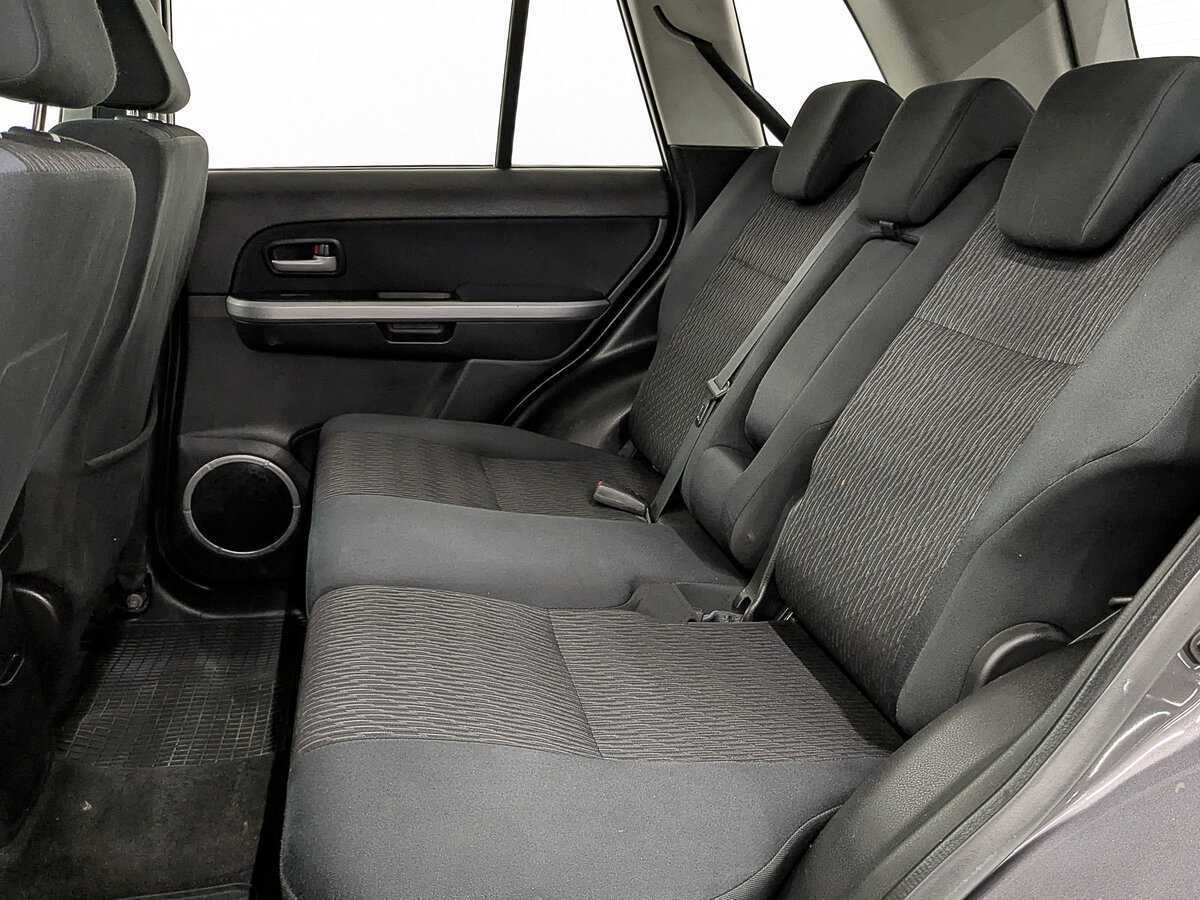 Suzuki Grand Vitara 2013 года с пробегом. Фото: #17