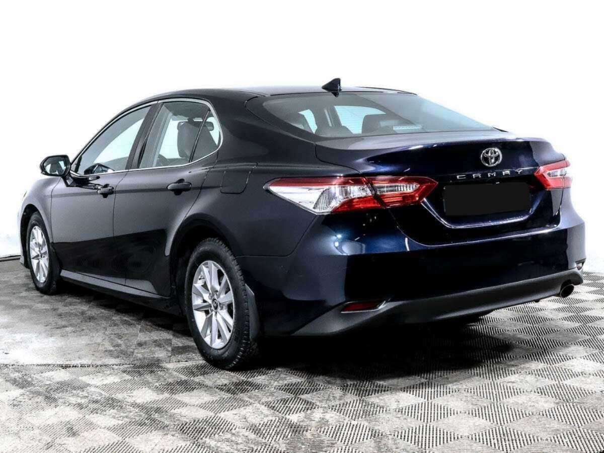 Toyota Camry 2019 года с пробегом. Фото: #5