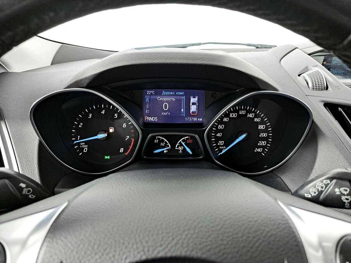 Ford Kuga 2015 года с пробегом. Фото: #10