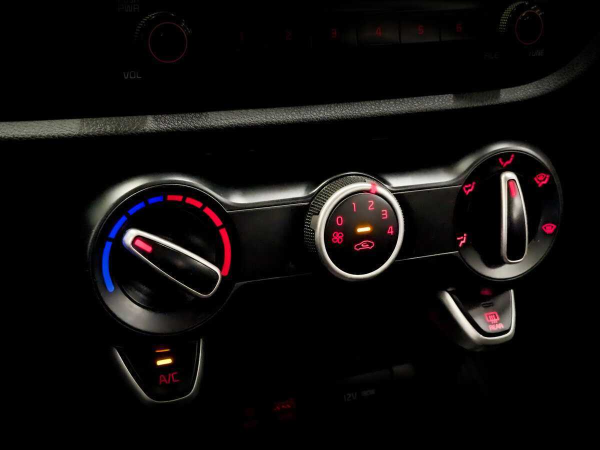 Kia Rio 2019 года с пробегом. Фото: #23