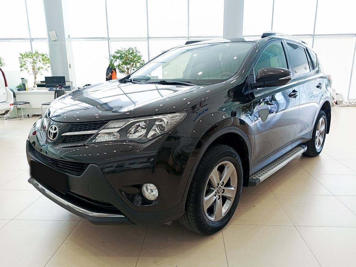 Toyota RAV4 2015 года с пробегом. Посмотреть фото