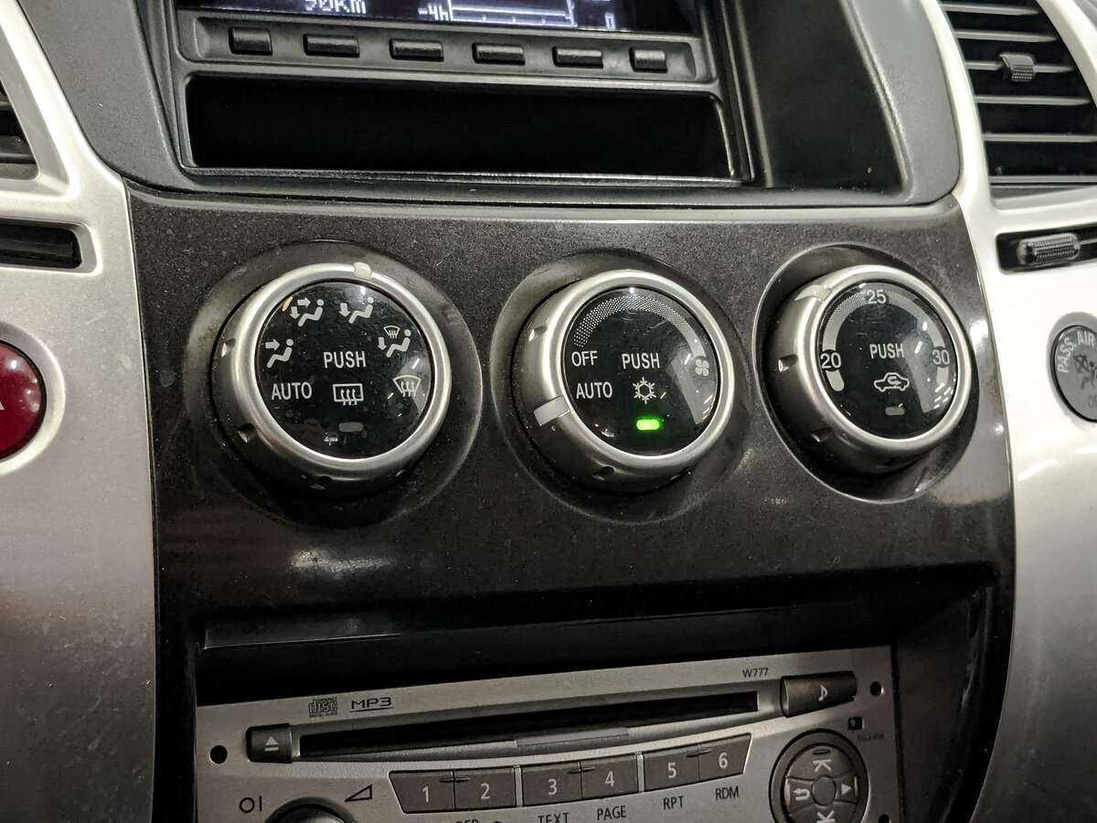 Mitsubishi Pajero Sport 2012 года с пробегом. Фото: #16