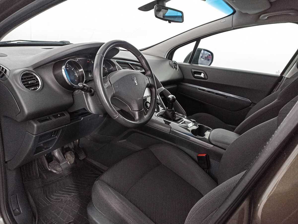 Peugeot 3008 2012 года с пробегом. Фото: #12