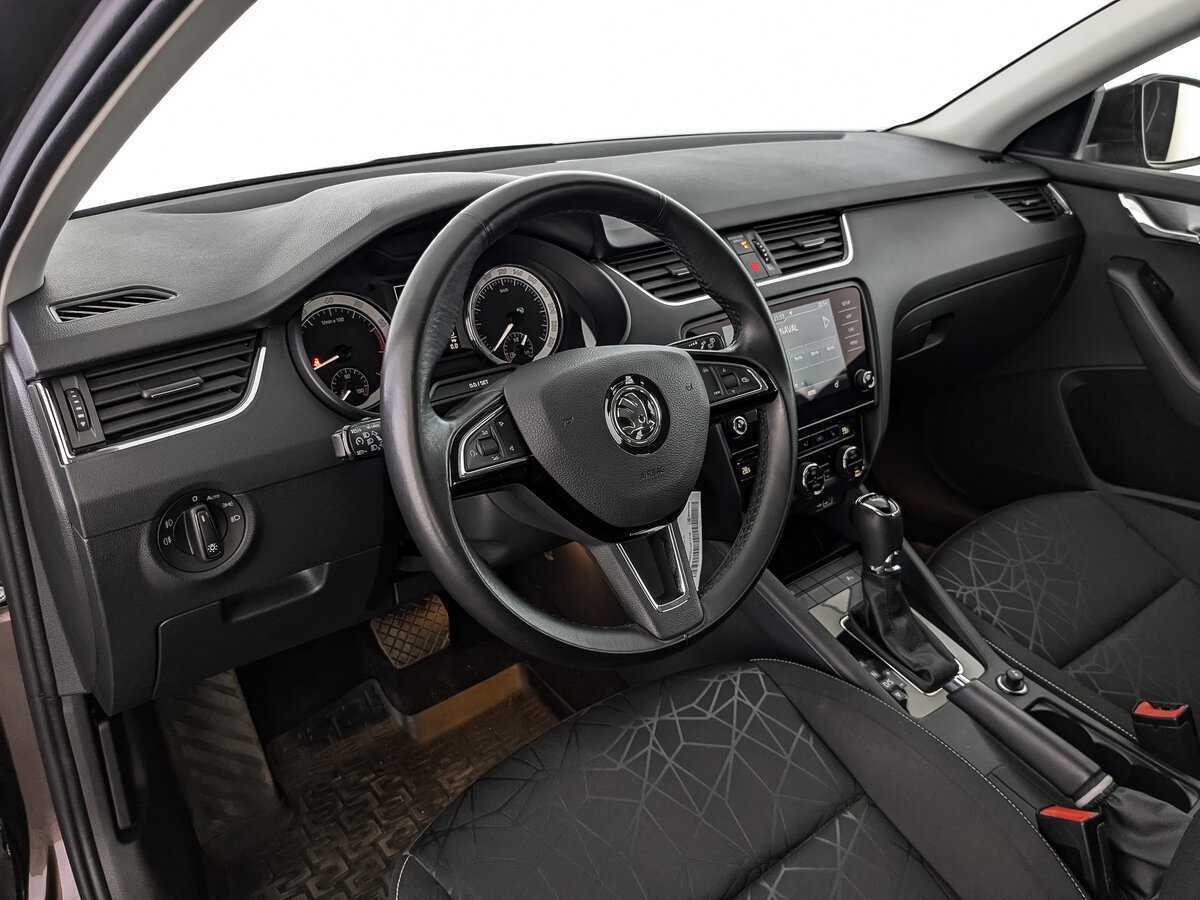 Skoda Octavia 2020 года с пробегом. Фото: #12