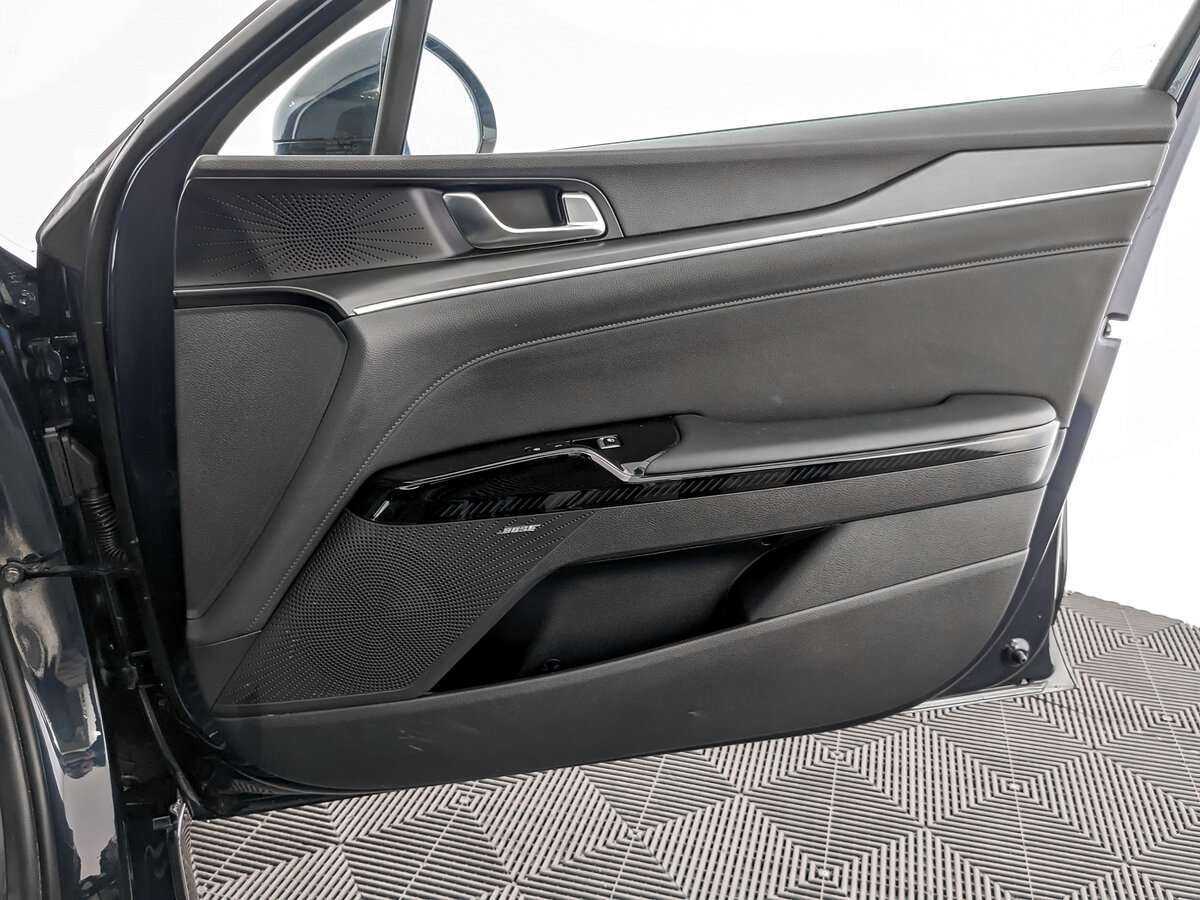 Kia K5 2021 года с пробегом. Фото: #20