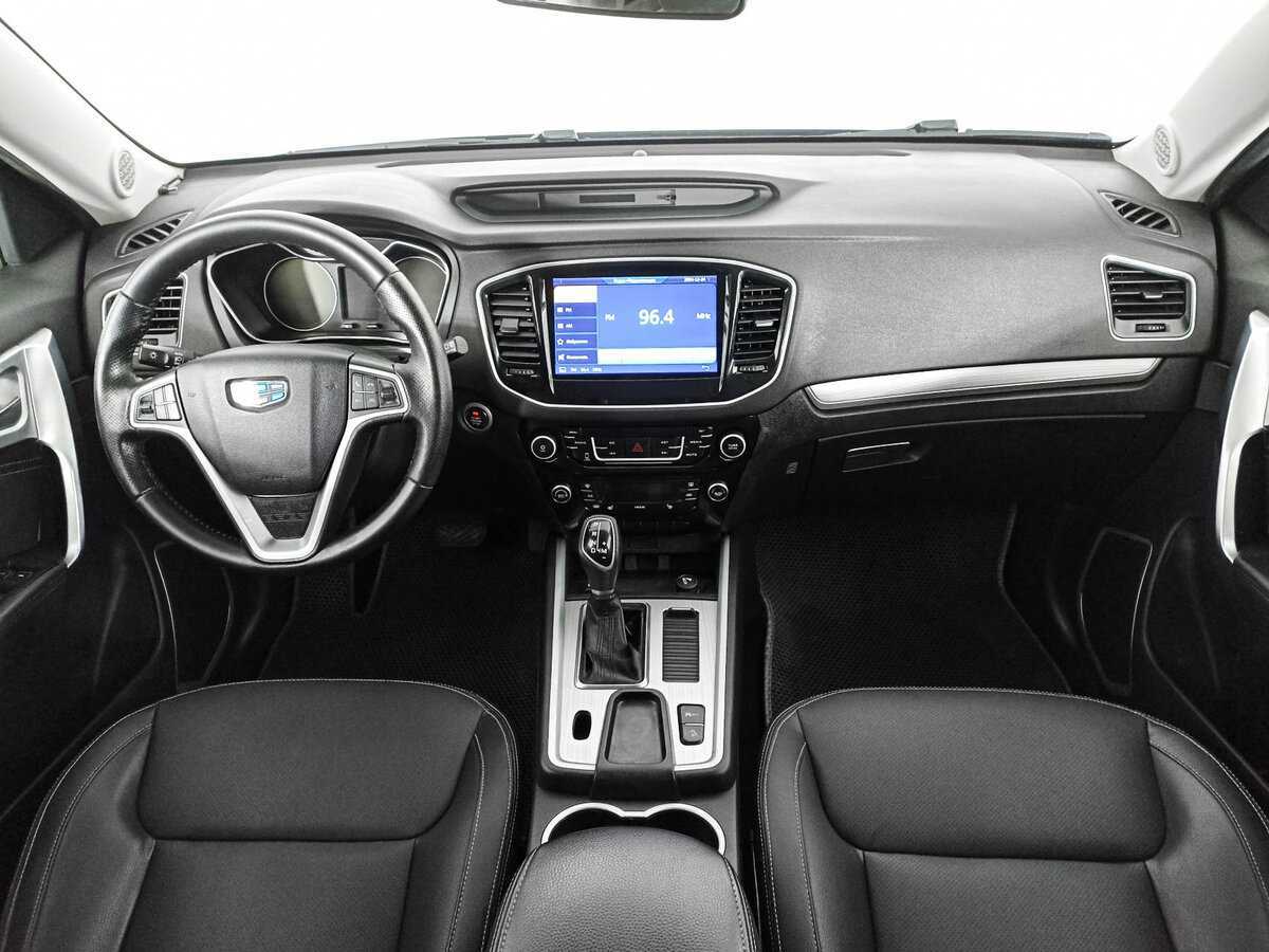 Geely Emgrand X7 2018 года с пробегом. Фото: #11