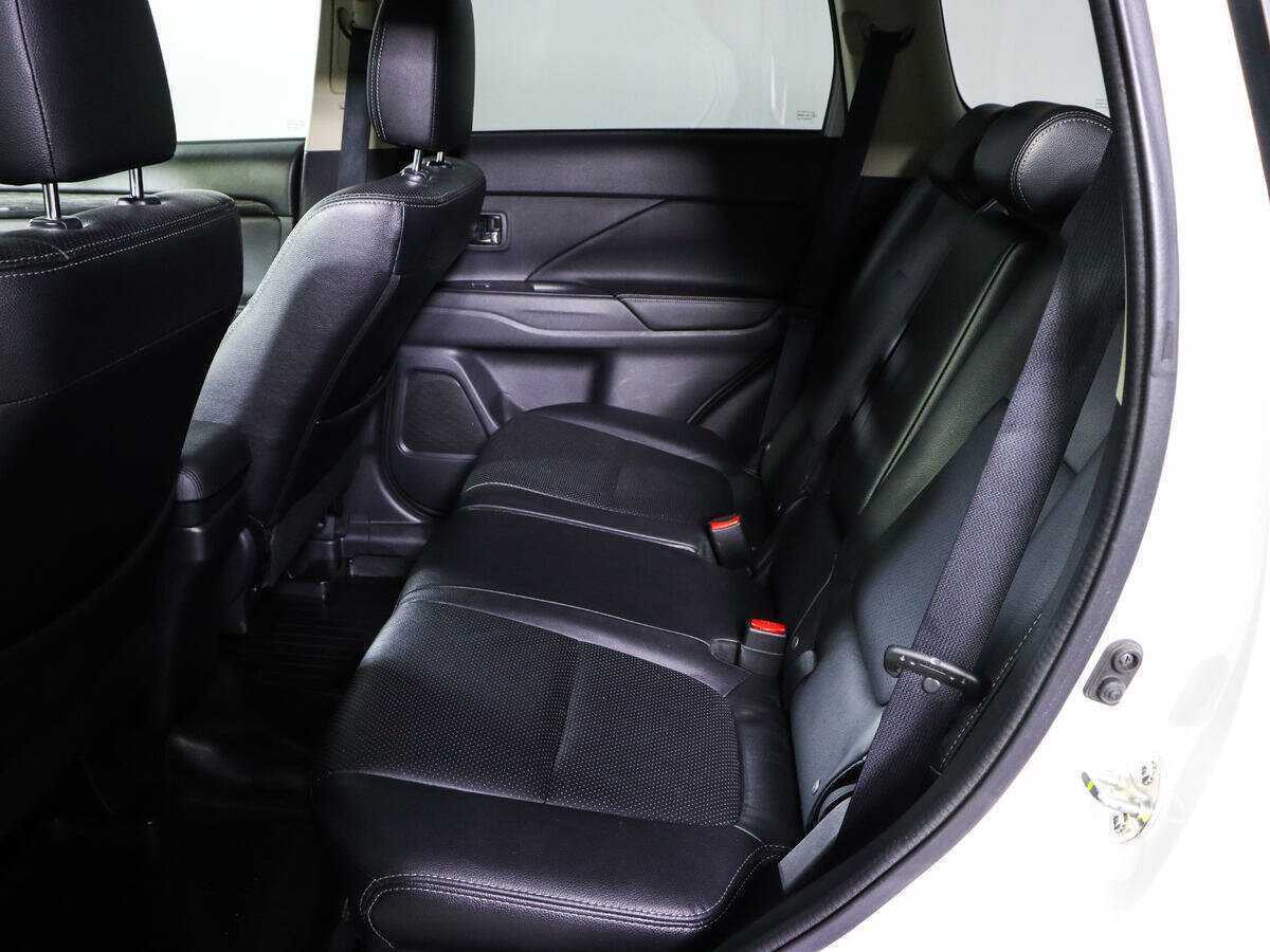 Mitsubishi Outlander 2016 года с пробегом. Фото: #8