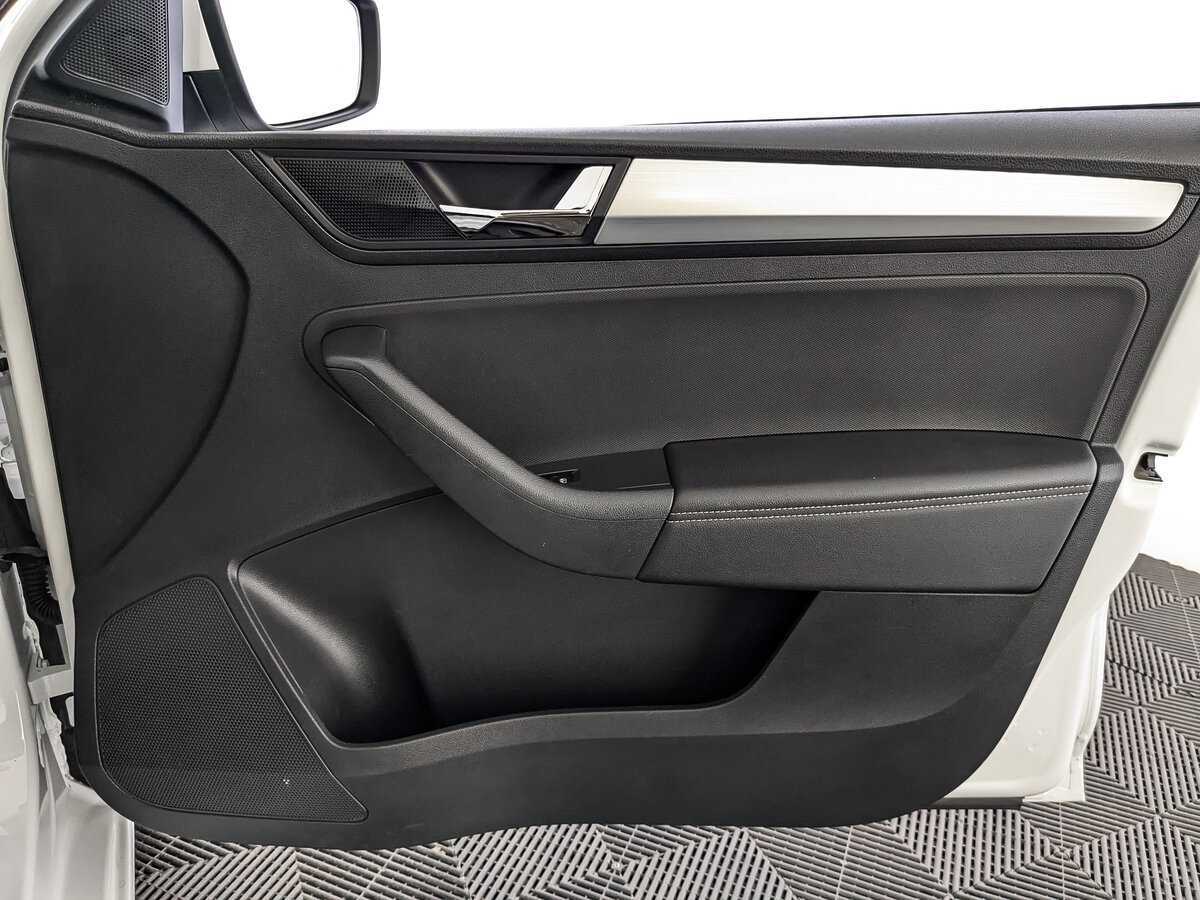 Skoda Rapid 2019 года с пробегом. Фото: #20