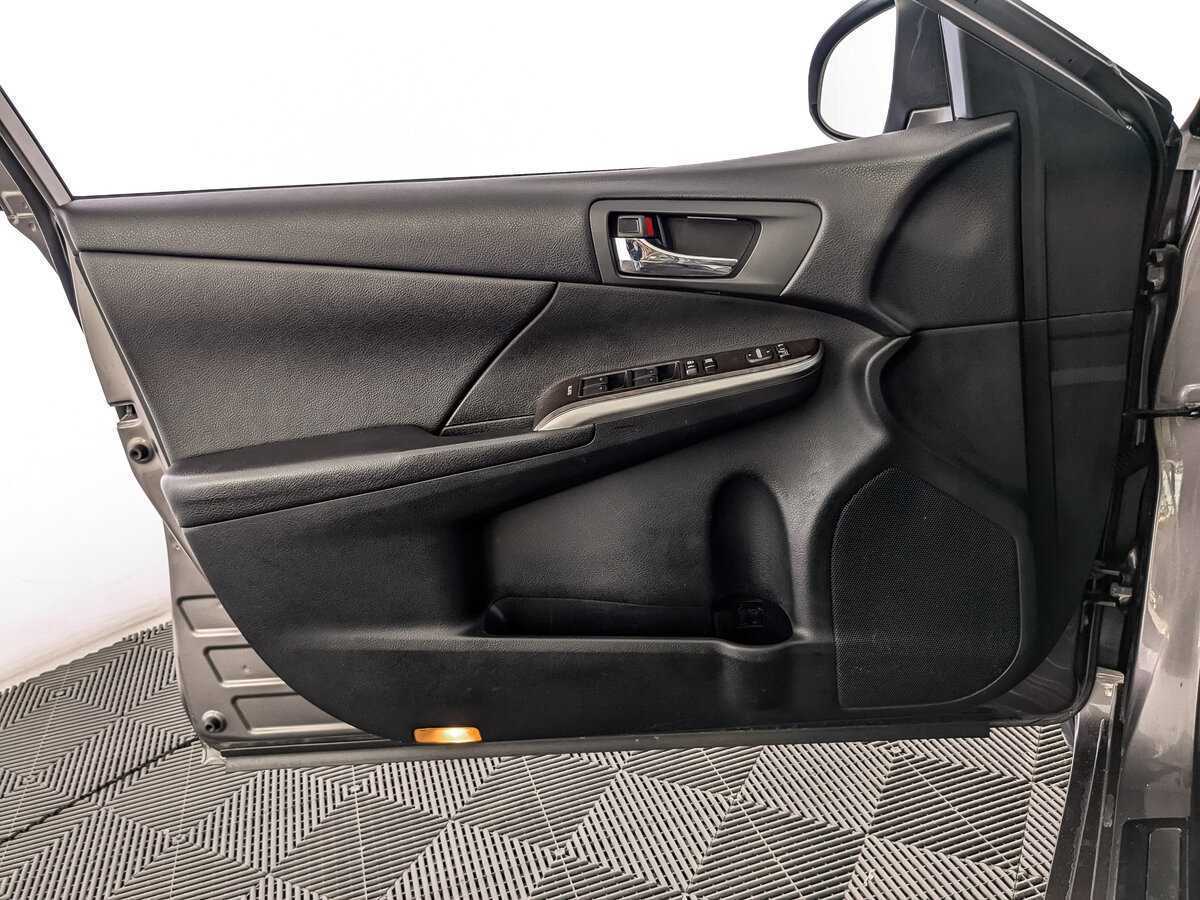 Toyota Camry 2016 года с пробегом. Фото: #14