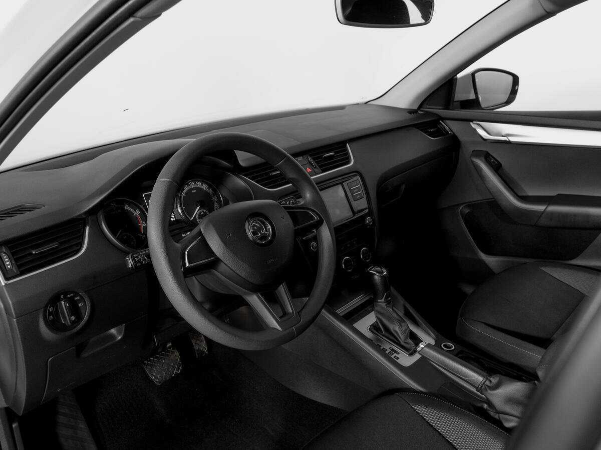 Skoda Octavia 2019 года с пробегом. Фото: #14