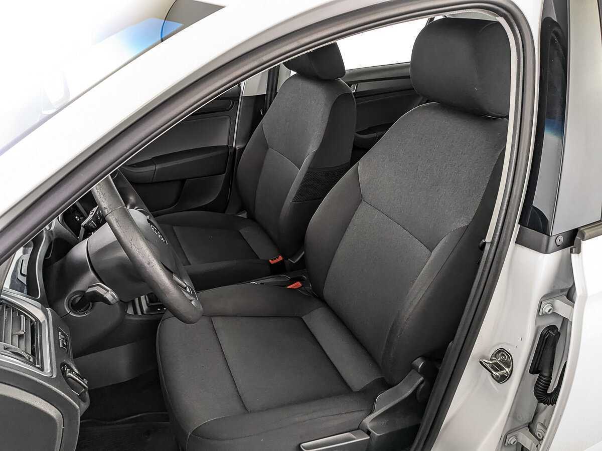Skoda Rapid 2019 года с пробегом. Фото: #17