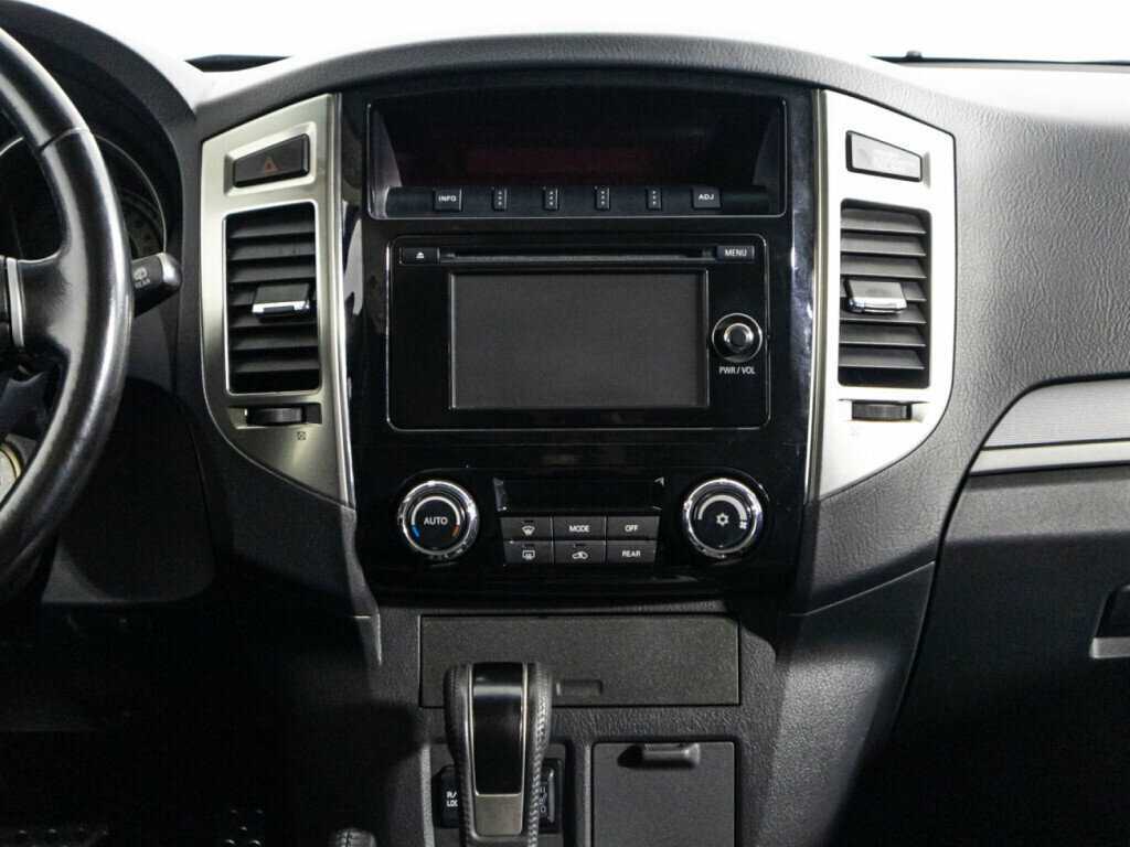Mitsubishi Pajero 2014 года с пробегом. Фото: #13