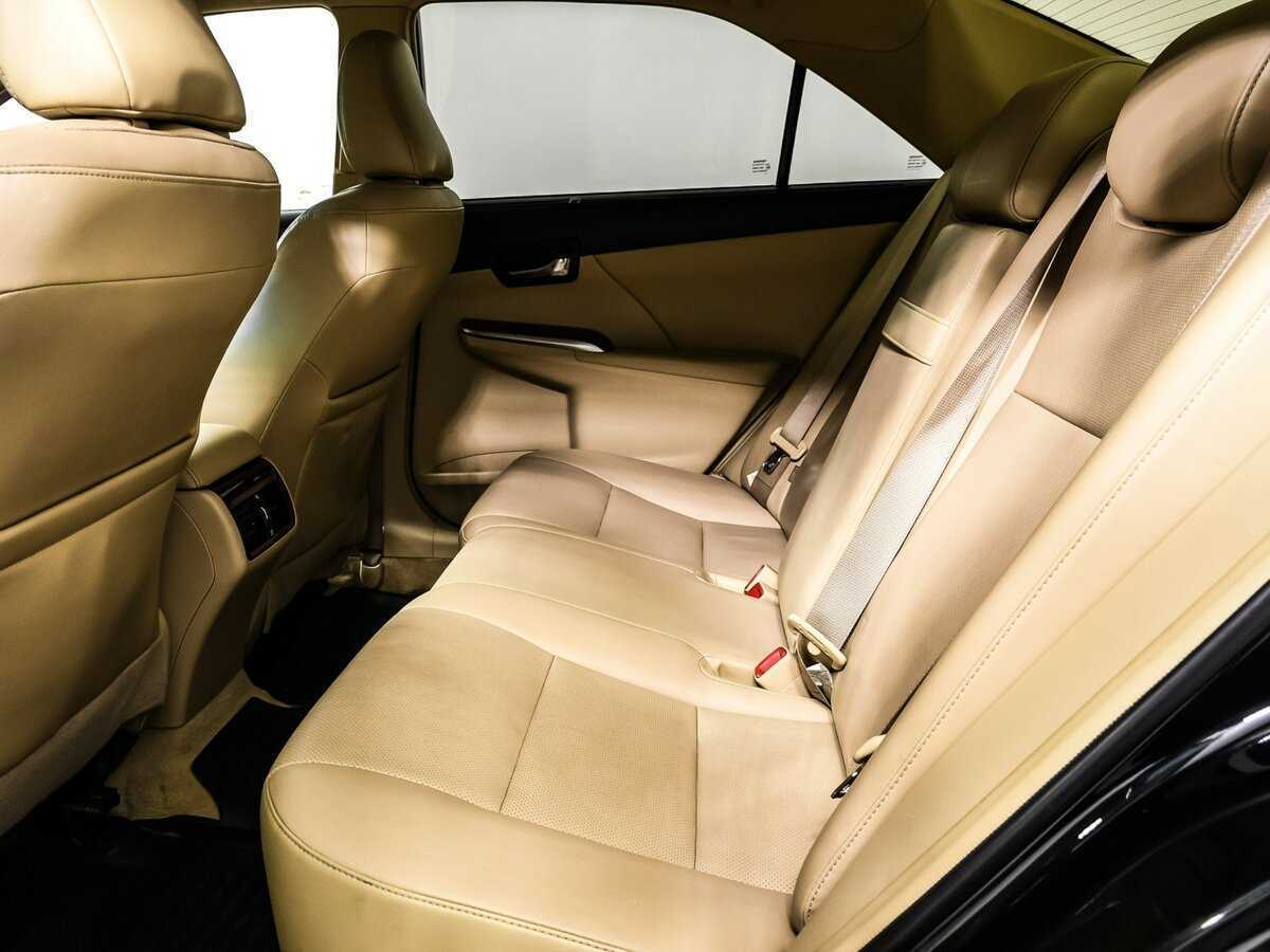 Toyota Camry 2013 года с пробегом. Фото: #13