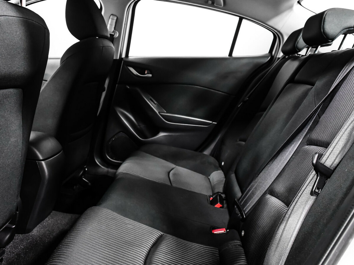 Mazda 3 2015 года с пробегом. Фото: #10