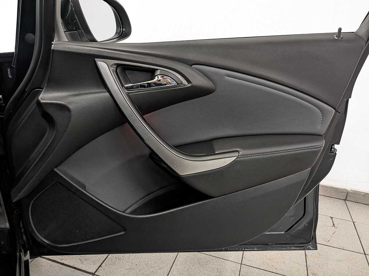 Opel Astra 2014 года с пробегом. Фото: #21