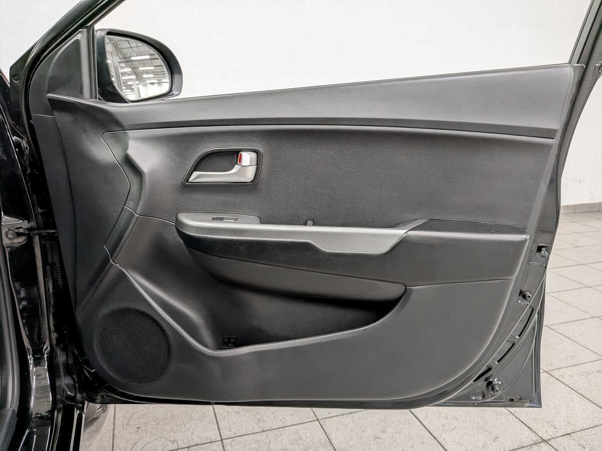 Kia Rio 2013 года с пробегом. Фото: #21