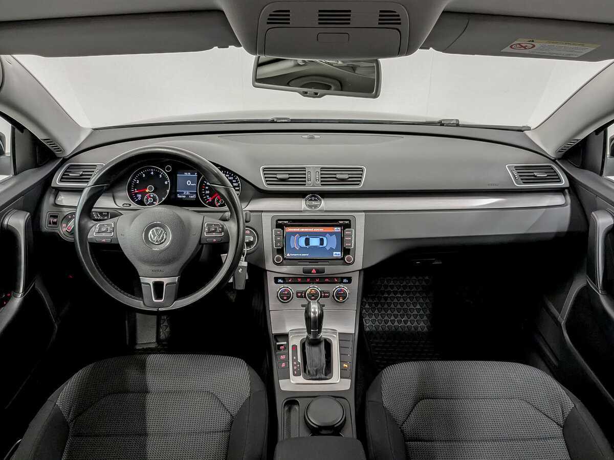 Volkswagen Passat 2012 года с пробегом. Фото: #13