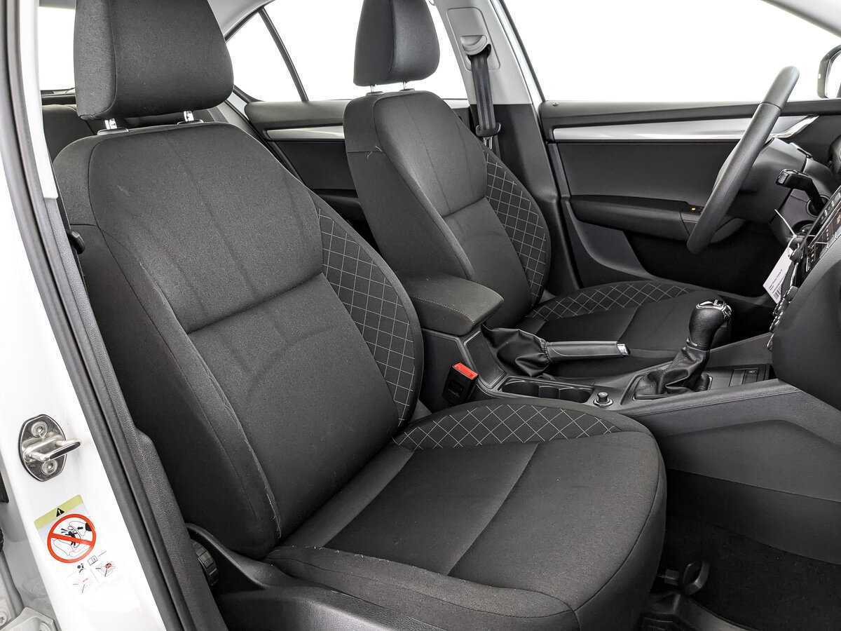 Skoda Octavia 2019 года с пробегом. Фото: #23