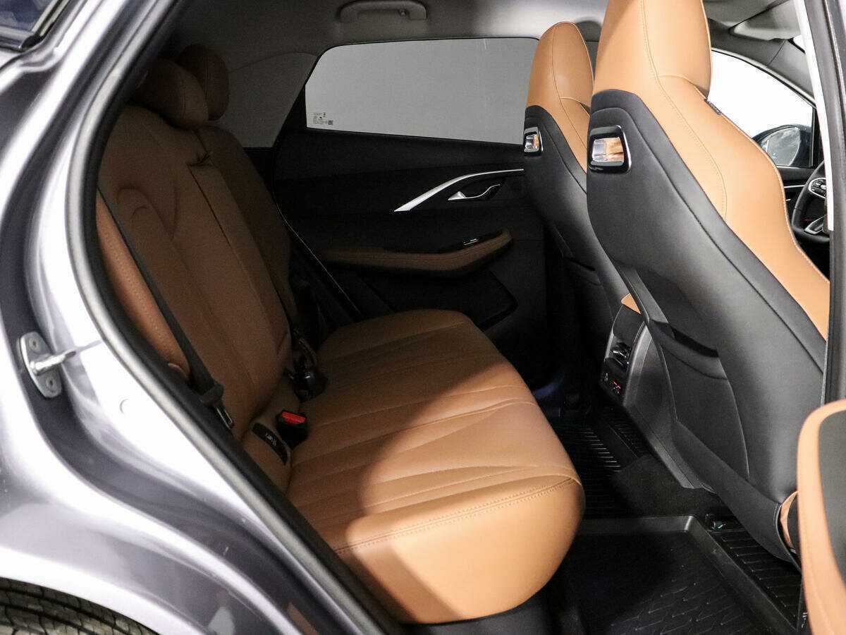 OMODA C5 2022 года с пробегом. Фото: #9