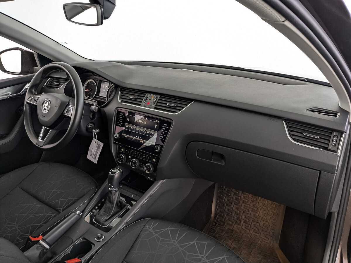 Skoda Octavia 2020 года с пробегом. Фото: #10