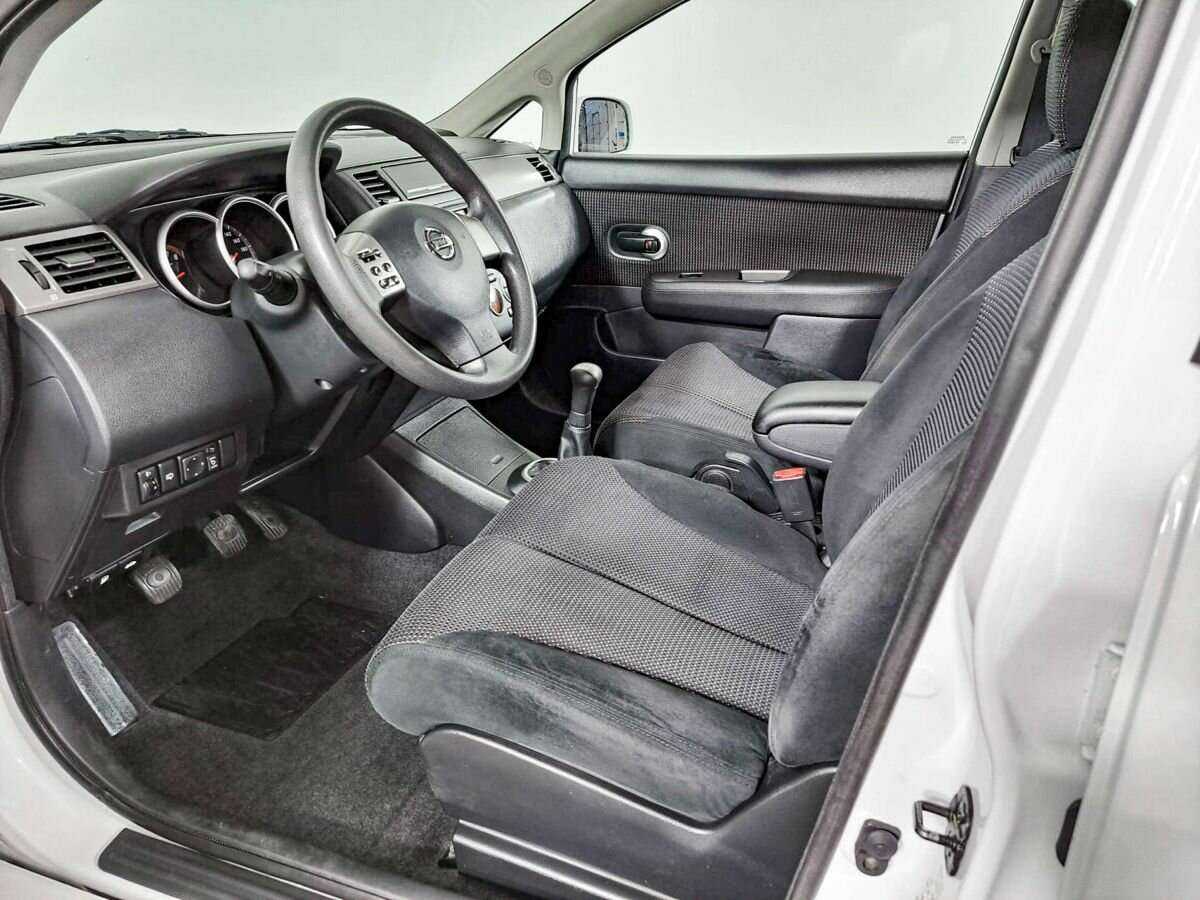 Nissan Tiida 2012 года с пробегом. Фото: #13