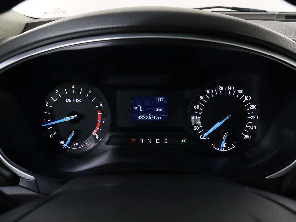 Ford Mondeo 2017 года с пробегом. Фото: #9