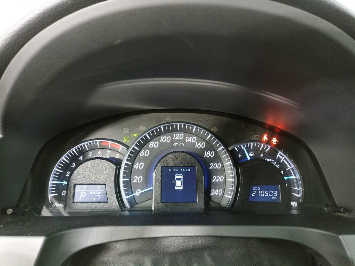 Toyota Camry 2013 года с пробегом. Фото: #12