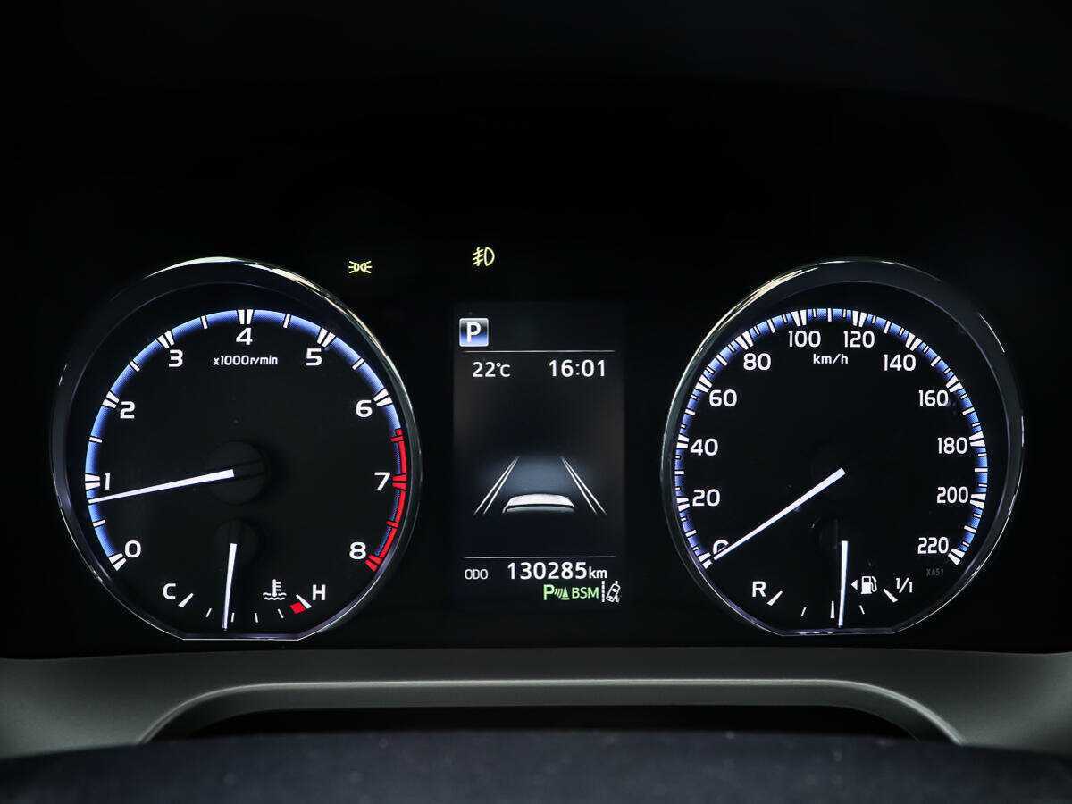 Toyota RAV4 2018 года с пробегом. Фото: #12