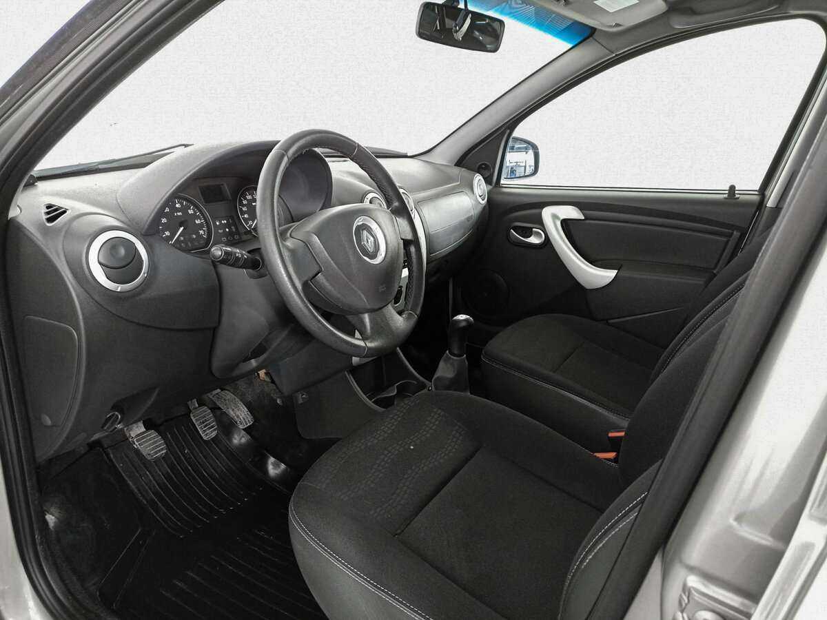 Renault Sandero 2012 года с пробегом. Фото: #13