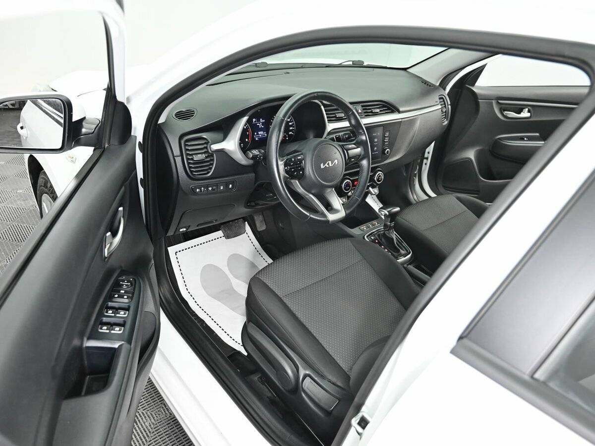 Kia Rio 2022 года с пробегом. Фото: #7