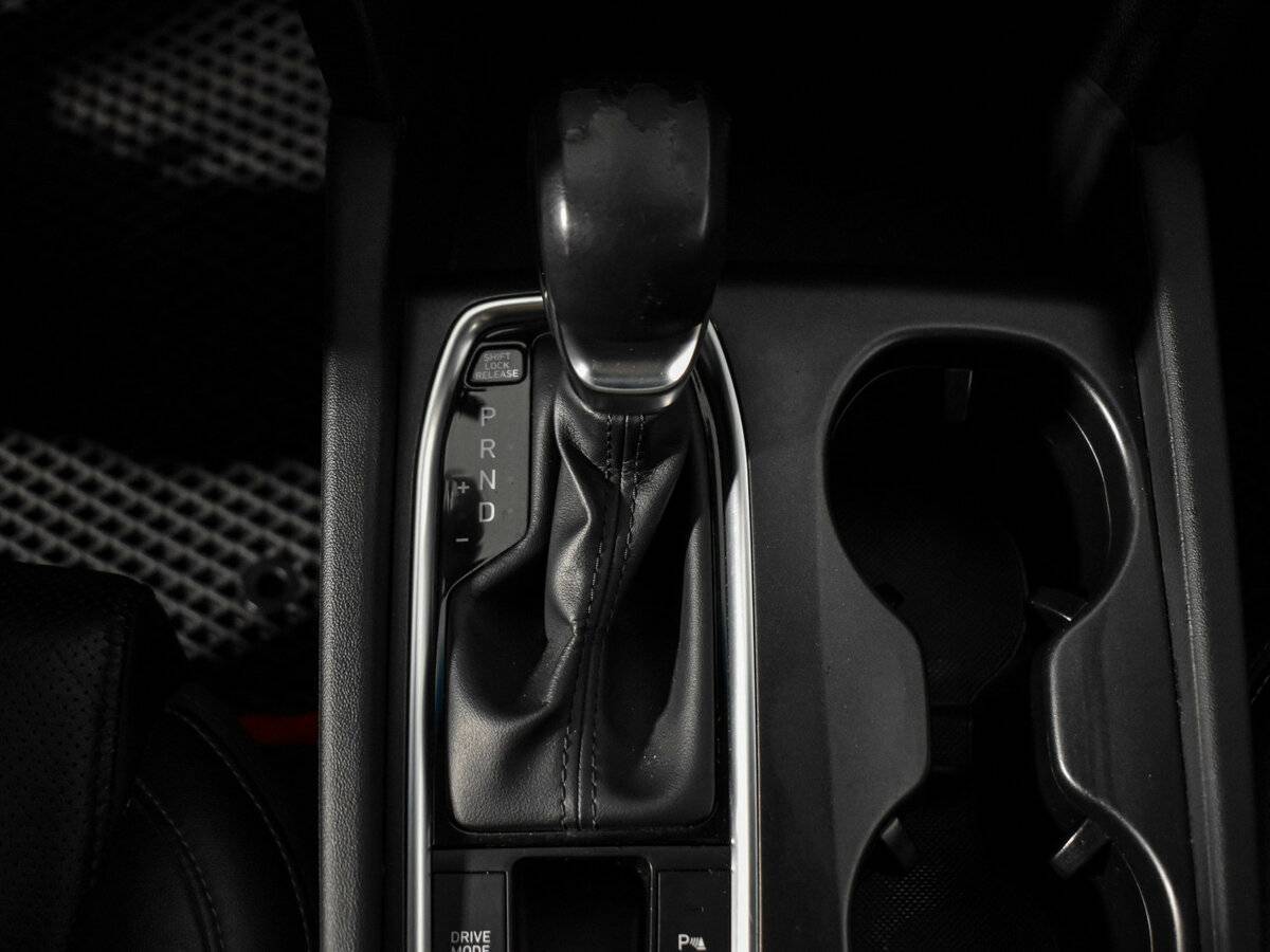 Hyundai Santa Fe 2018 года с пробегом. Фото: #11