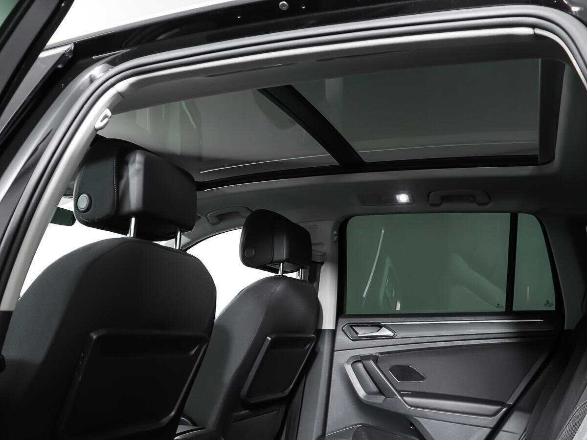 Volkswagen Tiguan 2018 года с пробегом. Фото: #15